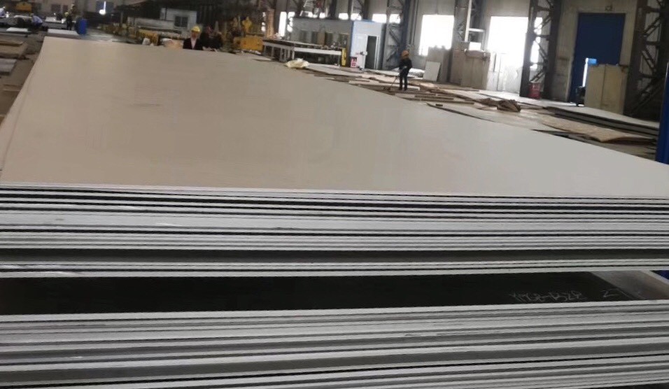 Nhập khẩu thép từ Nhật Bản, Hàn Quốc, Indonesia tăng vọt